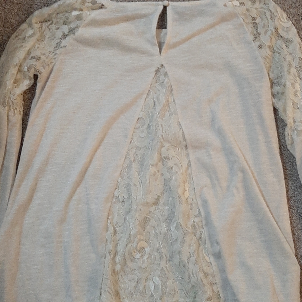Blouse - Picture 2 of 2
